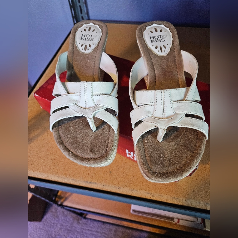 Hot Kiss sandals 8 m
